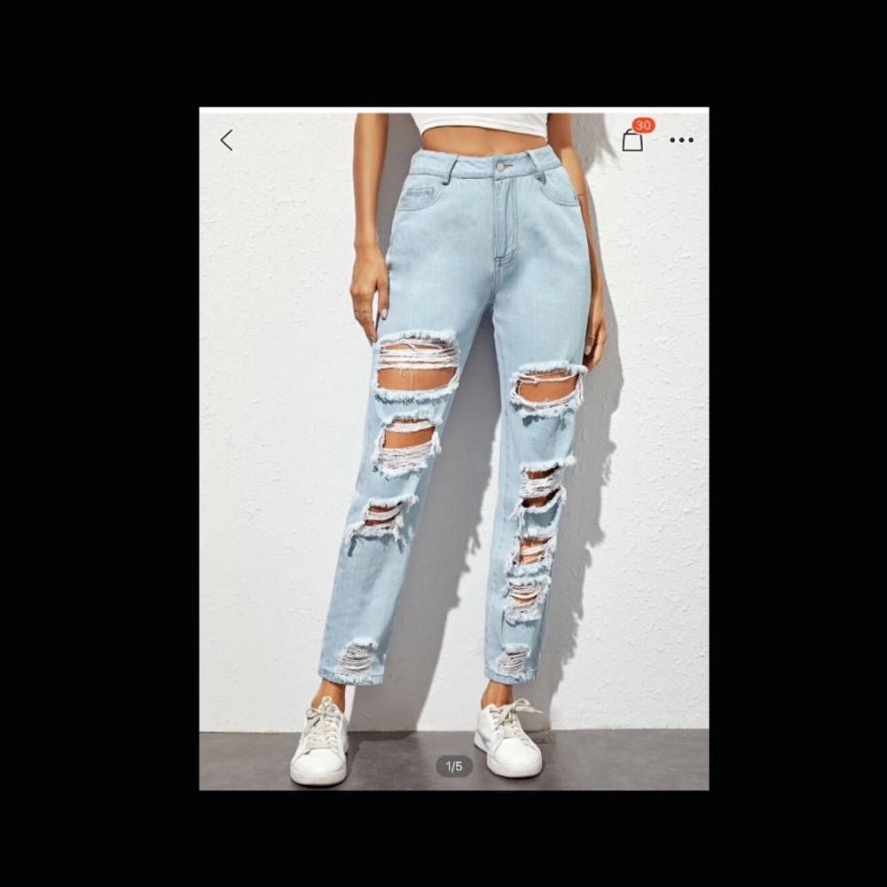 High wasted ripped jeans!